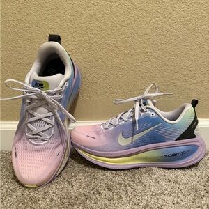 Nike Air Zoom Vomero 18 Running Shoes